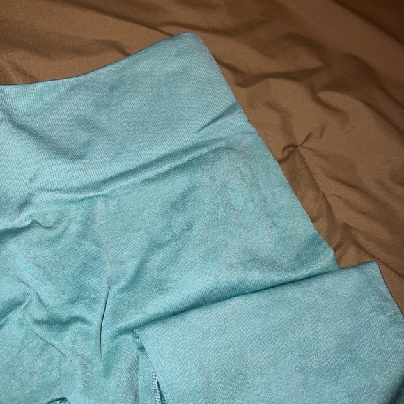 Gymshark Camo Seamless Leggings - Picture 3 of 6